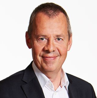henrik-lange-headshot